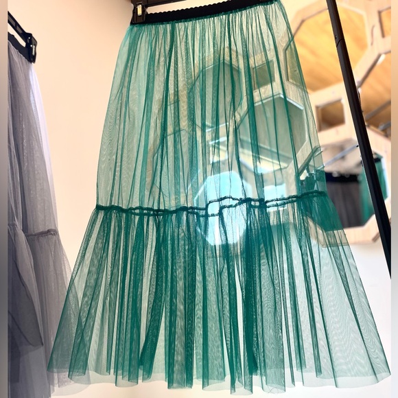 Dresses & Skirts - Elegant Teal Tulle Skirt